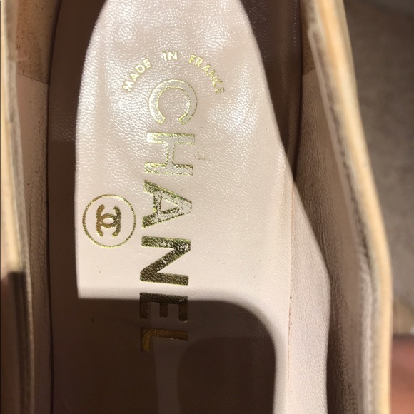 Classic Authentic Chanel Heel - Picture 2 of 8